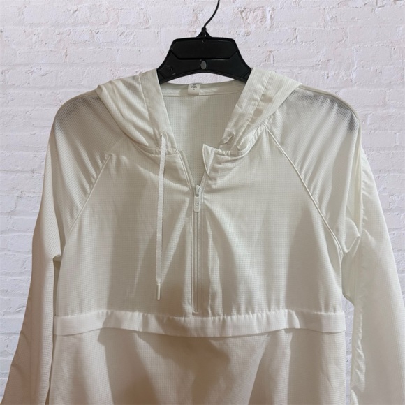 Lululemon Athletica White Hooded Jacket - Picture 2 of 8